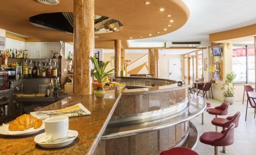 Hotel Sausa