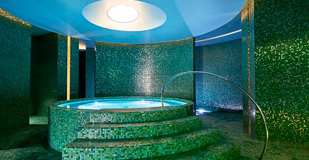 Hotel Savoy Palace