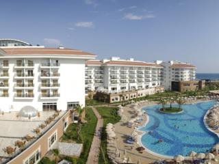 Hotel Sea World Resort & Spa