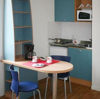 Hotel Séjours & Affaires Reims Clairmarais