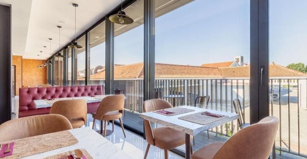 Hotel Selina Evora