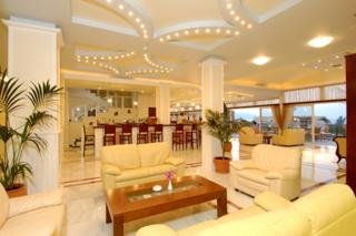 Hotel Selini Suites