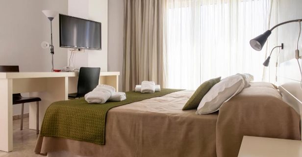 Hotel Senderos