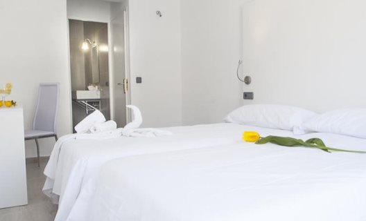 Hotel Sensity Louty Golea