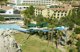 Hotel Serapsu Beach Resort