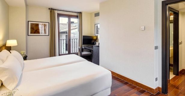 Hotel Sercotel Puerta De La Catedral