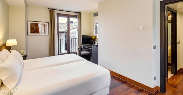 Hotel Sercotel Puerta De La Catedral