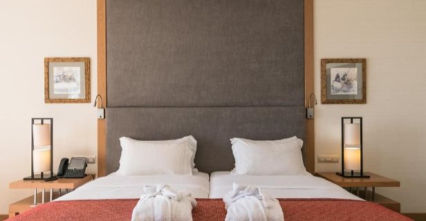 Hotel Sesimbra Oceanfront