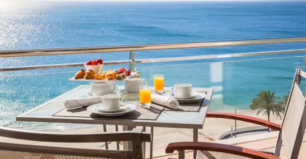 Hotel Sesimbra Oceanfront