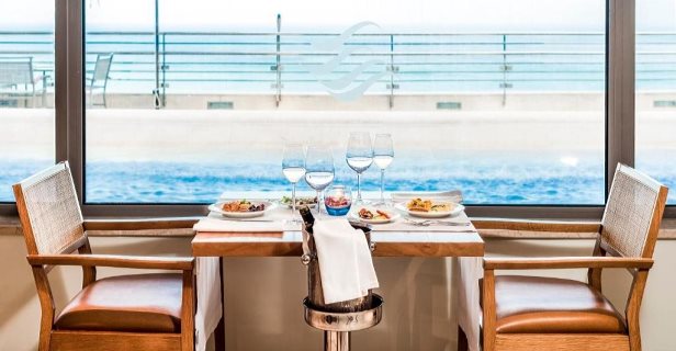 Hotel Sesimbra Oceanfront