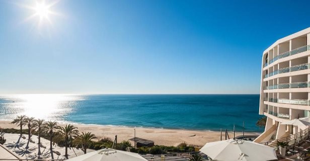Hotel Sesimbra Oceanfront
