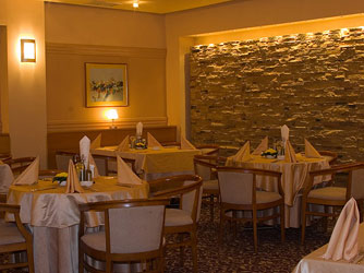 Hotel Seven Hills
