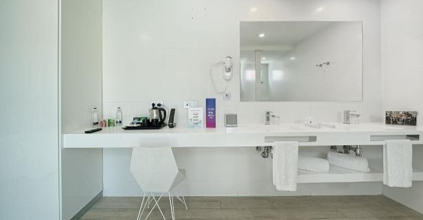 Hotel Seven & Wellness - Gay Men Only
