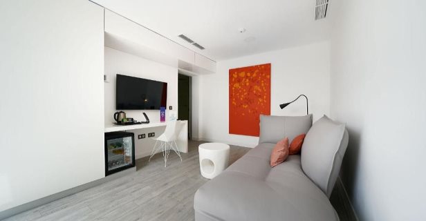 Hotel Seven & Wellness - Gay Men Only