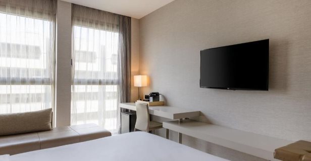 Hotel Sh Colón Valencia