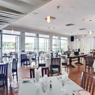Hotel Shelborne Beach Resort