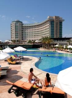 Hotel Sherwood Breezes Resort