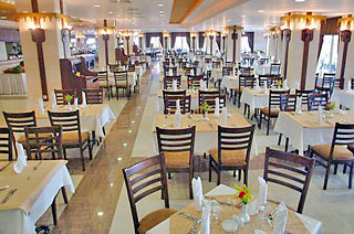 Hotel Sherwood Breezes Resort