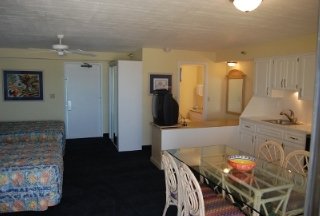 Hotel Shoreline Island Resort