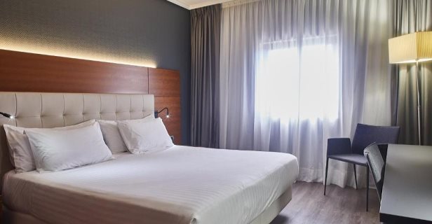 Hotel Silken Amara Plaza
