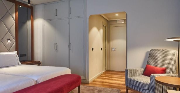 Hotel Silken Palacio Uribarren