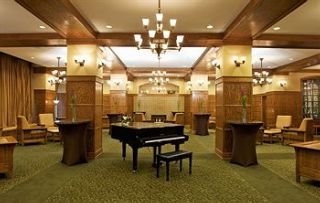 Hotel Silversmith & Suites