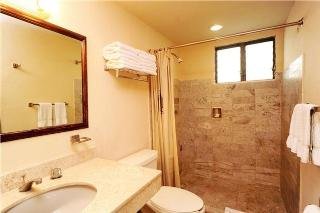 Hotel Sina Suites