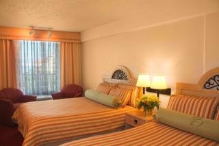 Hotel Sirata Beach Resort
