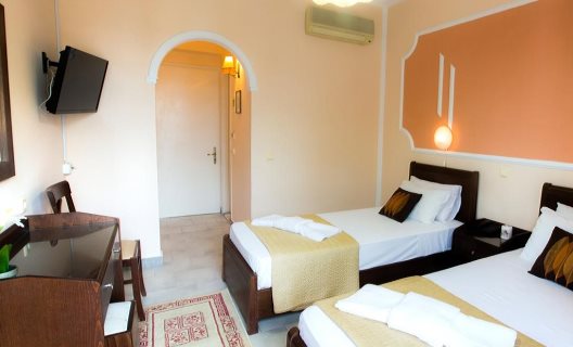 Hotel Sirena Beach