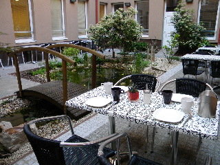 Hotel Six Inn