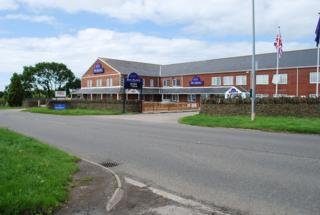 Hotel Sky Plaza Cardiff Airport