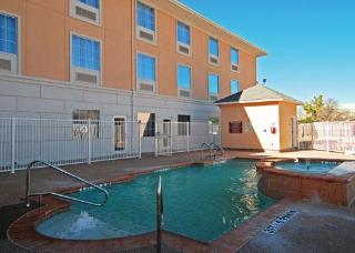 Hotel Sleep Inn & Suites