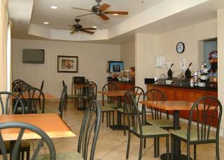 Hotel Sleep Inn & Suites