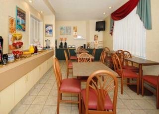 Hotel Sleep Inn & Suites