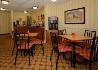 Hotel Sleep Inn & Suites