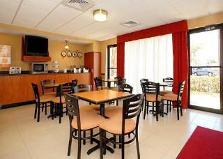 Hotel Sleep Inn & Suites
