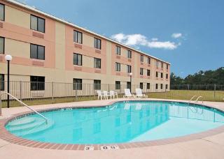 Hotel Sleep Inn & Suites