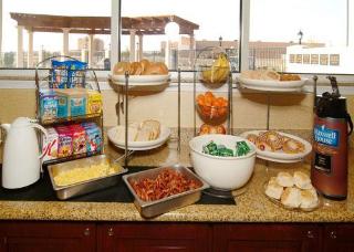 Hotel Sleep Inn & Suites