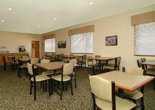 Hotel Sleep Inn & Suites