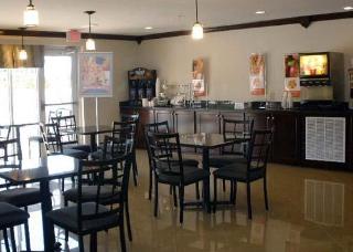 Hotel Sleep Inn & Suites