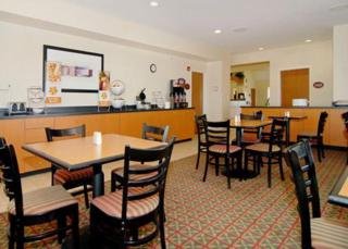 Hotel Sleep Inn & Suites