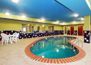 Hotel Sleep Inn & Suites