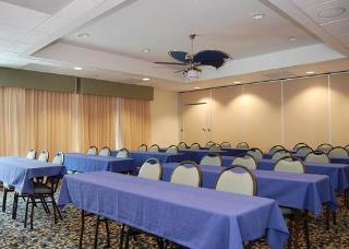 Hotel Sleep Inn & Suites