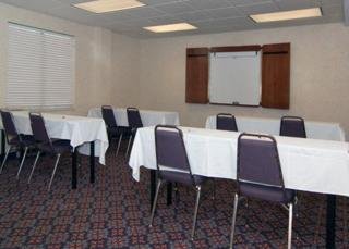Hotel Sleep Inn & Suites