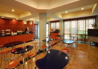 Hotel Sleep Inn & Suites