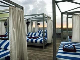 Hotel Soho Beach House