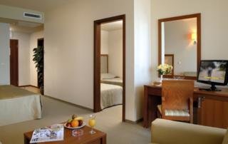 Hotel Sol Luna Bay Resort