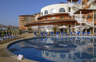 Hotel Sol Luna Bay Resort