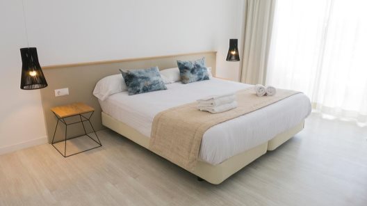 Hotel Som Llevant Suites