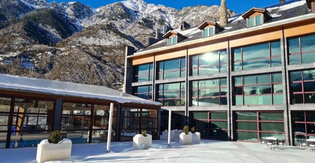 Hotel Sommos Aneto